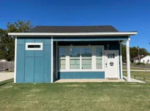 Blue Haven Stylish Home - 2 Mins to Baylor & 7 Mins to Magnolia - Image 3