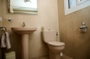 Casa Nuria, beautiful house with garden & pool, quiet location, 4km from the sea - Image 3