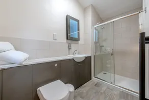 Private lodge with countryside views and Hot tub - Image 3