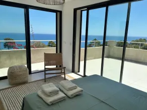 Magnificent contemporary house with 180° sea and mountain views, not overlooked - Image 5