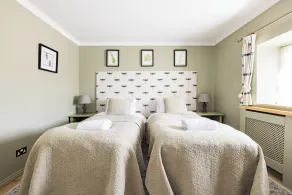 Luxurious Complex: 2 barns together edge of Frome - Image 3