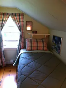 Private Catskills Getaway with Large Seasonal Pool  Ideal for Long Summer Stays! - Image 5