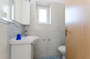 Apartments Darko by the sea (68091-A1) - Supetarska Draga - island Rab - Image 2