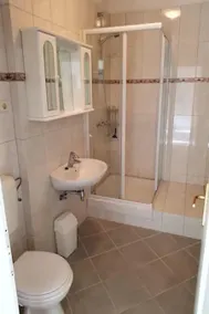 Beautiful 2 room apartment with sea view - Image 2
