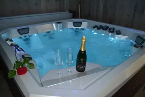 Cottage LES BULLES D'EMERAUDE con jacuzzi interior privado - Image 5