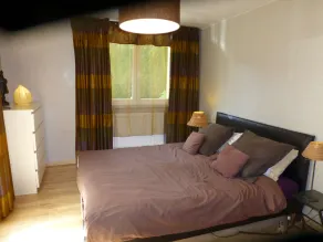 Superb, newly renovated apartment - Image 4