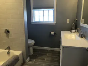 Spacious renovated Humarock 4BR getaway. - Image 3
