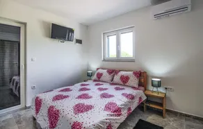 Beautiful home in Labin - Image 5