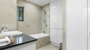 Exquisite Penthouse with views to Laguna Bay - Unit 3 Taralla 18 Edgar Bennett Avenue - Image 3