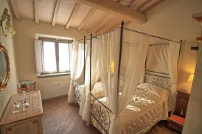Luxury Tuscany Retreat: Casale Gressa,Private Pool, 8 Bedrooms, A/C,Top Location - Image 2