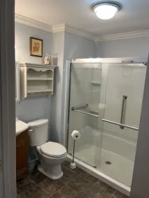 One Bedroom One Bath Apartment - Image 4