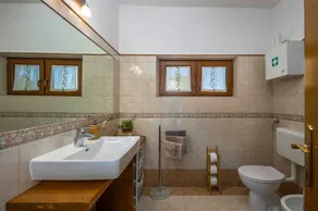Villa Vinci with swimming pool & playground - Image 4