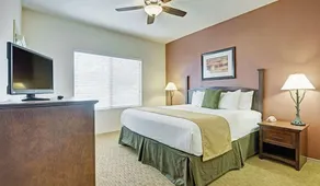 South Mountain Preserve 3BR Apartment - Image 5