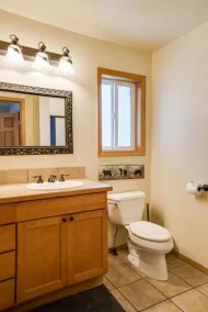 Amazing riverfront cabin! 8 person Hot Tub, 20 min to Stevens and Leavenworth! - Image 2