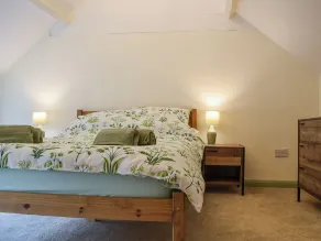 2 bedroom accommodation in Lubenham, near Market Harborough - Image 3