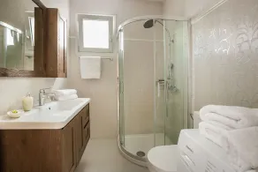 Serenity Home - Image 2