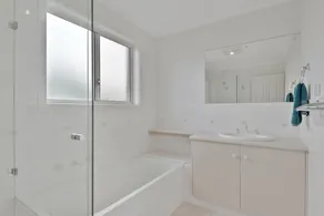 Ocean View 12 Corcoran Ave Goolwa Beach - BYO Linen - Image 2