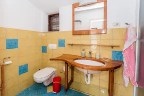 Nice villa direct on sea,surrounded with lot of mediterranean plants,two minutwe - Image 4