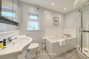 Villa Living by Lawsons - Image 5