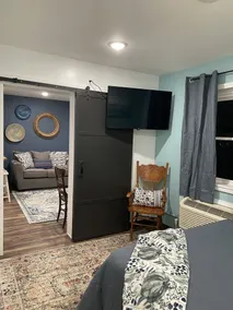 Sycamore Acres 303 Beachy vibes suite with full kitchen and living room - Image 4