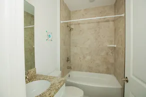 4 Bedroom 3 Full Bath Home on Canal in Marathon w/Private 35 foot dock - Image 3