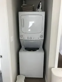 Modern, New 3 bedroom Oasis - Image 2