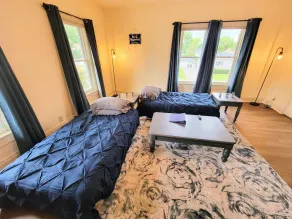 Ottawa Oasis! Pool, Game room, Pet Friendly! - Image 5