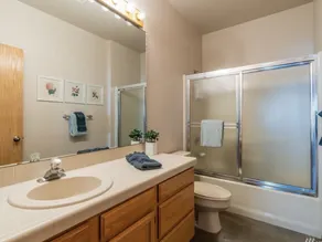 Haus am Ufer des Chelan-Sees im Wapato Point Resort - Image 4