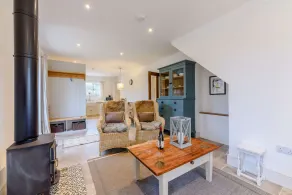 A stylish, dog friendly, single storey holiday cottage in the Cotswolds with stunning countryside vi - Image 2