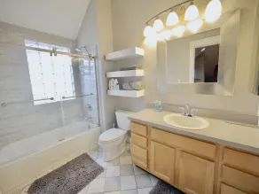 Luxe Hyde Park Penthouse, 6 Minuten von Downtown Cinci entfernt - Image 2