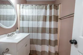 Practically Lakefront Family&Pet Friendly Poconos Perfection w/Hottub - Image 5