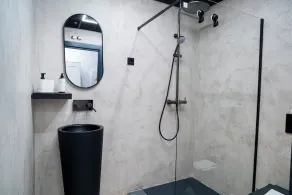 Mad Rooms - Image 3