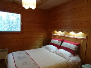 Uafhængig, nylig hytte omgivet af natur. - Image 4