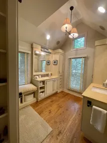 STONES THROW - Amazing Five Bedroom All Ensuite ~ Parfait pour une escapade en couple! - Image 4