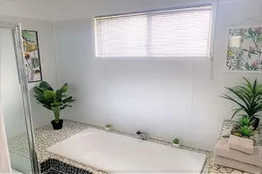 Lemac - Direct Access to Toogoom Beach-Sleeps 8-2 Smart TV's-Wifi-Pets - Image 3