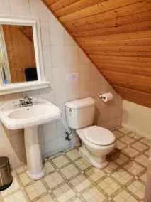 Miel et Terre-Chalet en nature pour jusqu'à 15 personnes - Image 5