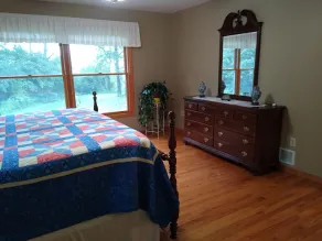 A Tranquil Bluff Retreat Overlooking Lake Huron - Image 5