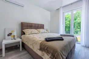 Villa Deluxe - Image 3