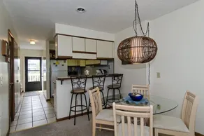 Bob's Place - Image 3
