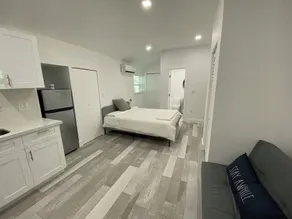 Private Access Full Size Studio Close to Hollywood Beach - Image 5
