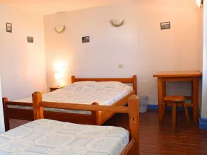 Cottage for 14 guests in La Chabanne with WiFi and pets allowed - Image 4