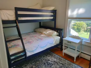 Spacious Victorian close to everything in RH - Wheelchair friendly. Sleeps 11 - Image 5