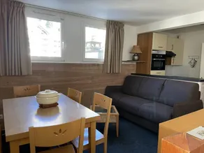 150m from ski slopes, 3rd floor, view resort, fitness, swimming pool, sauna, tv, ski locker, 35m² - Image 3