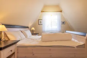Dieses Charmante Nurdachhaus von 1972 Befindet Sich in Wunderschöner Lage von Al - Image 4