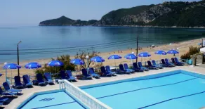 Belle Helene Hotel - Image 2