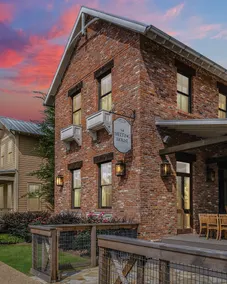 Carlton Landing! Stay at The Meeting House! - Image 5