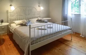 3 Bedroom Nice Apartment In Susnjici - Image 3