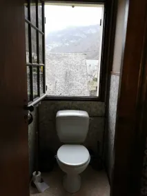 Mountain house in the heart of the village in the upper Aspe Valley - Image 3