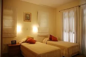 Panorámica Golf & Sea Views From Lux Apartamento y jardín privado. WIFI gratuito / TV del Reino Unido - Image 4