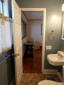 Cozy Duke Park Retreat, Whole House - Image 3